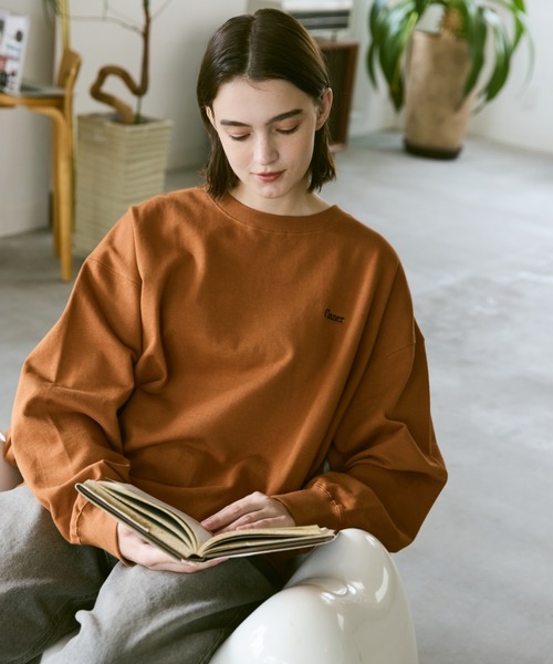 flaner（フラネ）の「Loose flaner logo sweat / ルーズflanerロゴスウェット（スウェット・レディース・グレー/ブラック/ネイビー/オレンジ・SMALL/MEDIUM/LARGE）」の5枚目の写真