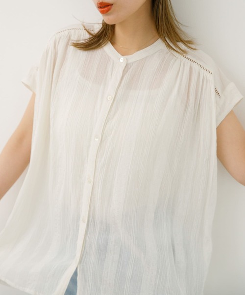 URBAN RESEARCH Sonny Label(アーバンリサーチサニーレーベル)の「『WEB限定』楊柳ドビーギャザーブラウス(シャツ/ブラウス・レディース・レッド/オフホワイト/ブルー系その他/ブラック・FREE)」の16枚目の写真