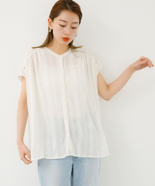URBAN RESEARCH Sonny Label(アーバンリサーチサニーレーベル)の「『WEB限定』楊柳ドビーギャザーブラウス(シャツ/ブラウス・レディース・レッド/オフホワイト/ブルー系その他/ブラック・FREE)」の17枚目の写真