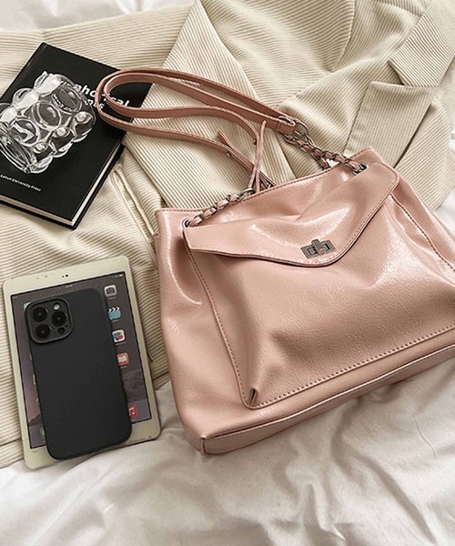 NANEA（ナネア）の「チェーンショルダー2WAYトートバッグ（トートバッグ・レディース・ホワイト/ブラック/ピンク/シルバー/グリーン・フリー）」の17枚目の写真