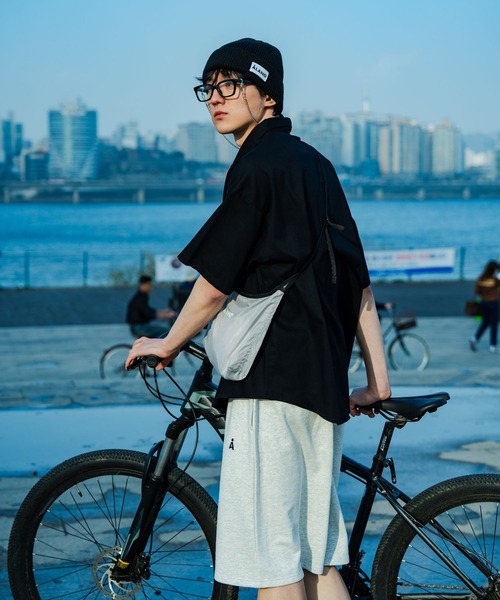 ALAND（エーランド）の「【UNISEX】ALAND／ルーズワイドスウェットショーツ（スウェットパンツ・レディース・ライトグレー/ネイビー・FREE）」の12枚目の写真