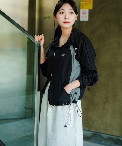 ALAND（エーランド）の「【UNISEX】ALAND／ルーズワイドスウェットショーツ（スウェットパンツ・レディース・ライトグレー/ネイビー・FREE）」の6枚目の写真