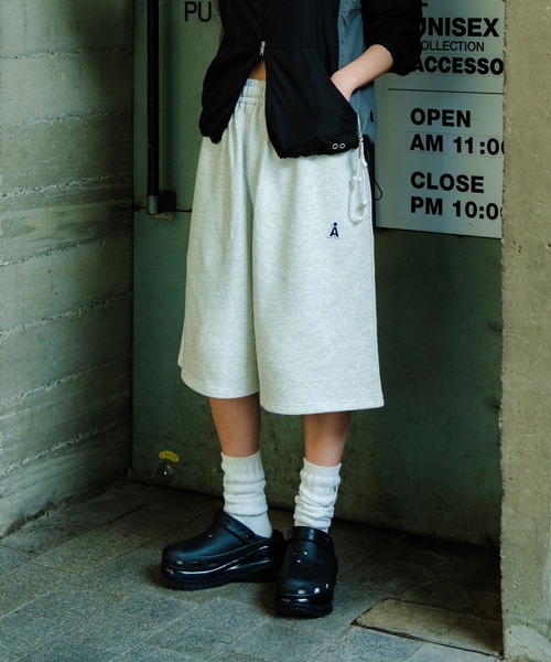ALAND（エーランド）の「【UNISEX】ALAND／ルーズワイドスウェットショーツ（スウェットパンツ・レディース・ライトグレー/ネイビー・FREE）」の8枚目の写真