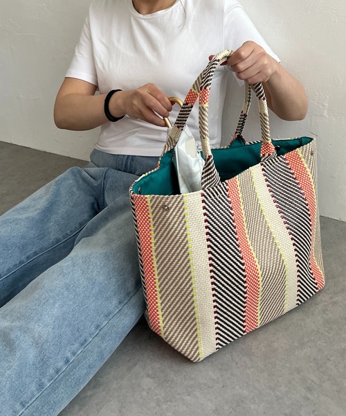 LBC（エルビーシー）の「雑材モザイクA4トートバッグ（トートバッグ・レディース・ネイビー/オレンジ系/オレンジ/レッド/ダークネイビー・FREE）」の5枚目の写真