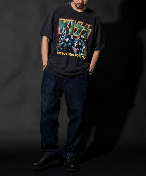 FREAK'S STORE（フリークスストア）の「KISS TOUR キス ツアー 別注 ビッグシルエット フロントプリント クルーネック Tシャツ（Tシャツ/カットソー・メンズ・チャコールグレー/オフホワイト・MEDIUM/LARGE/X-LARGE）」の12枚目の写真