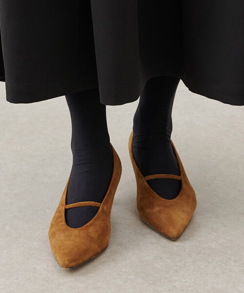 BEARDSLEY（ビアズリー）の「ポイントパンプス（ブーツ・レディース・ブラック/キャメル・23/23.5/24/24.5）」の2枚目の写真