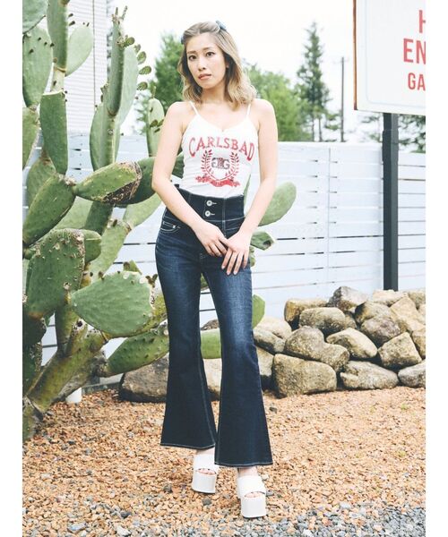 GYDA（ジェイダ）の「CARLSBADフロントZIP UPビスチェ（キャミソール・レディース・オフホワイト/ブラック/レッド・FREE）」の20枚目の写真