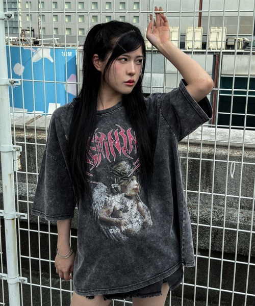 A‘gem 9（エージェムナイン）の「A'GEM/9 × .kom 『A'GEM/9/エージェムナイン』 加工エンジェル半袖Tシャツ（Tシャツ/カットソー・メンズ・チャコールグレー/ブラック/サックスブルー・FREE）」の3枚目の写真