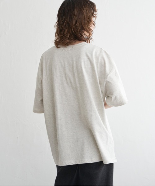 notch.（ノッチ）の「アングリーキャットサガラ刺繍Tシャツ（Tシャツ/カットソー・レディース・ライトグレー/オフホワイト・M）」の16枚目の写真