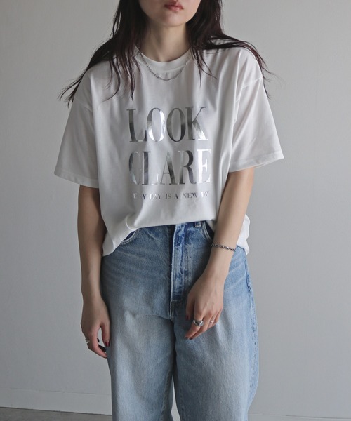 COURO(コウロ)の「箔ロゴプリントTシャツ(Tシャツ/カットソー・レディース・ホワイト系/ホワイト系1/ホワイト系2/ホワイト系3/ホワイト系4/ホワイト系5/ホワイト系6/ホワイト系7/ブラック系/ブラック系1/ブラック系2/ブラック系3/ブラック系4/ブラック系5/ブラック系6/ブラック系7・FREE)」の8枚目の写真