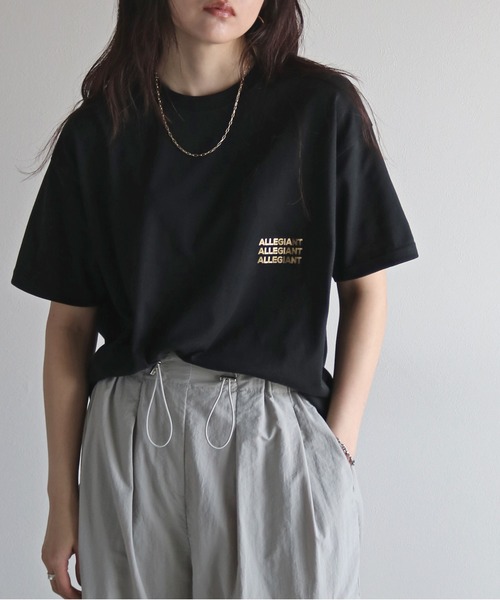 COURO(コウロ)の「箔ロゴプリントTシャツ(Tシャツ/カットソー・レディース・ホワイト系/ホワイト系1/ホワイト系2/ホワイト系3/ホワイト系4/ホワイト系5/ホワイト系6/ホワイト系7/ブラック系/ブラック系1/ブラック系2/ブラック系3/ブラック系4/ブラック系5/ブラック系6/ブラック系7・FREE)」の9枚目の写真