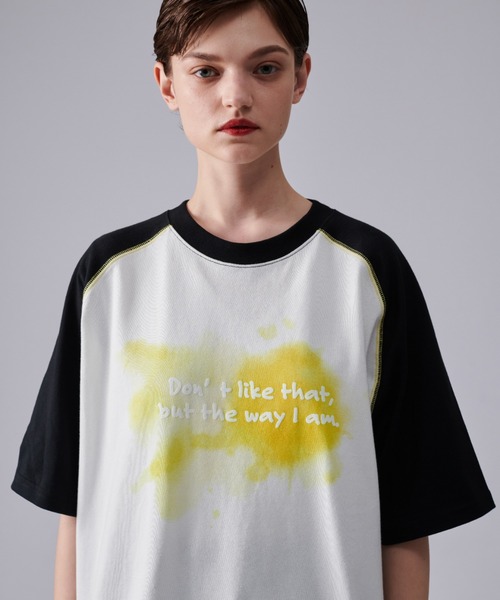 ONCILY(オンシェリー)の「GRADATION LOGO RAGLAN SLEEVE T-SHIRT / グラデーションロゴラグランTシャツ(Tシャツ/カットソー・メンズ・ネイビー/ブラック/イエロー・SMALL/MEDIUM/LARGE)」の18枚目の写真