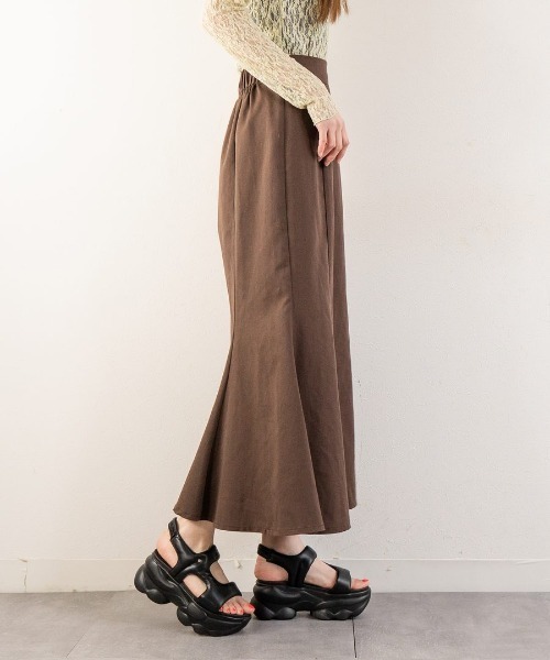 Fabby fabby(ファビィーファビィー)の「厚底パフィーサイドベルトサンダル(サンダル・レディース・ブラック・MEDIUM/LARGE/SMALL)」の13枚目の写真