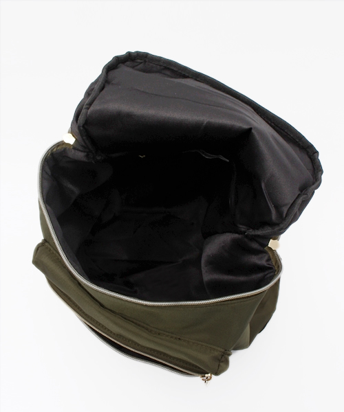 one after another NICE CLAUP（ワンアフターアナザーナイスクラップ）の「★【mer11月号掲載 ナイスクラップ】ナイロンリュック（バックパック/リュック・レディース・アイボリー/ブラック/カーキ・FREE）」の12枚目の写真