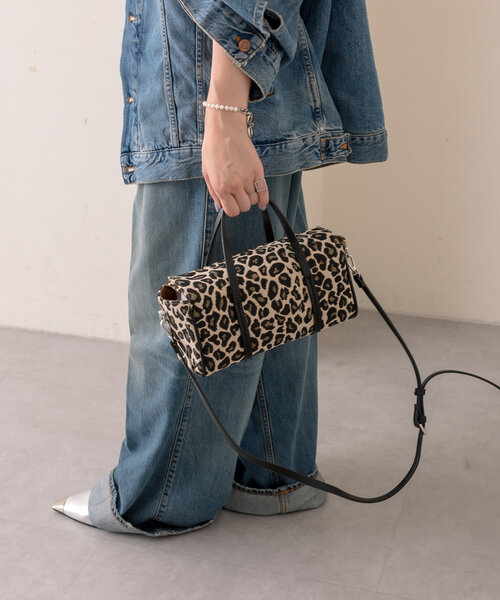 ear PAPILLONNER（イアパピヨネ）の「《ボックス型/2way/ショルダー  