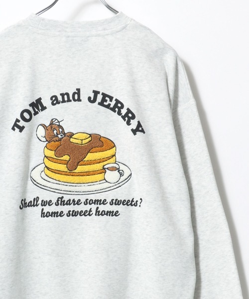 Tom＆Jerry（トムアンドジェリー）の「Tom and Jerry/トムとジェリー ワンポイント バックサガラ刺繍 プリント 裏起毛 オーバーサイズ スウェット レディース メンズ トレーナー（スウェット・レディース・ブルー系その他/グレー系その他/アッシュグレー/ブルー系その他2/スミクロ/ピンク系その他/ブラック系その他3/グレー系その他2/アイボリー/ホワイト系その他/ネイビー/グレイッシュブルー/グレー系その他3/グレー系その他4/ホワイト/ブラック系その他/ホワイト系その他2/ブラック系その他2/ブルー系その他3/ブラック系その他5/ホワイト系その他4/グレー系その他5/ブラック系その他4/ホワイト系その他3/ブラウン/ブラック系その他6・LL/M/L）」の15枚目の写真