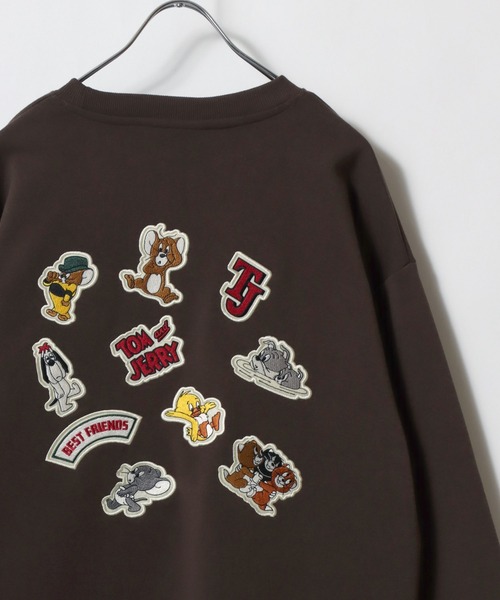 Tom＆Jerry（トムアンドジェリー）の「Tom and Jerry/トムとジェリー ワンポイント バックサガラ刺繍 プリント 裏起毛 オーバーサイズ スウェット レディース メンズ トレーナー（スウェット・レディース・ブルー系その他/グレー系その他/アッシュグレー/ブルー系その他2/スミクロ/ピンク系その他/ブラック系その他3/グレー系その他2/アイボリー/ホワイト系その他/ネイビー/グレイッシュブルー/グレー系その他3/グレー系その他4/ホワイト/ブラック系その他/ホワイト系その他2/ブラック系その他2/ブルー系その他3/ブラック系その他5/ホワイト系その他4/グレー系その他5/ブラック系その他4/ホワイト系その他3/ブラウン/ブラック系その他6・LL/M/L）」の20枚目の写真