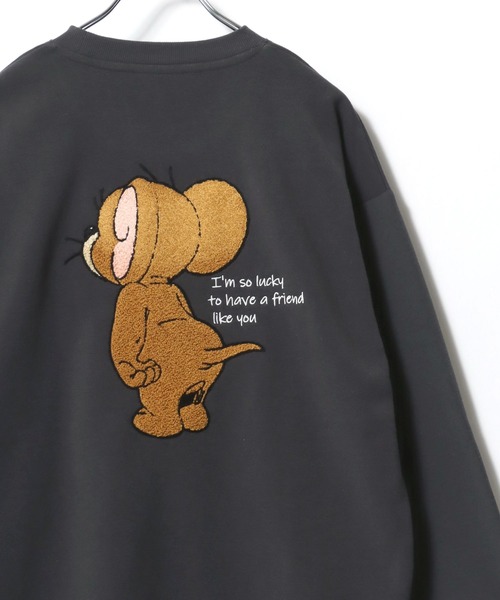 Tom＆Jerry（トムアンドジェリー）の「Tom and Jerry/トムとジェリー ワンポイント バックサガラ刺繍 プリント 裏起毛 オーバーサイズ スウェット レディース メンズ トレーナー（スウェット・レディース・ブルー系その他/グレー系その他/アッシュグレー/ブルー系その他2/スミクロ/ピンク系その他/ブラック系その他3/グレー系その他2/アイボリー/ホワイト系その他/ネイビー/グレイッシュブルー/グレー系その他3/グレー系その他4/ホワイト/ブラック系その他/ホワイト系その他2/ブラック系その他2/ブルー系その他3/ブラック系その他5/ホワイト系その他4/グレー系その他5/ブラック系その他4/ホワイト系その他3/ブラウン/ブラック系その他6・LL/M/L）」の8枚目の写真