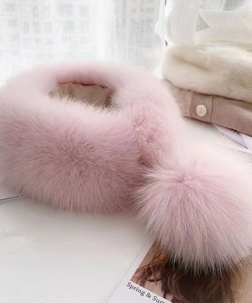 ポンポン付きエコファーストール（マフラー）｜deux amour