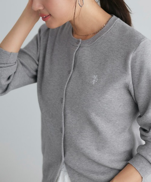 U.S. POLO ASSN.(ユーエスポロアッスン)の「U.S. POLO ASSN. ニットカーディガン(カーディガン/ボレロ・レディース・ネイビー/レッド系その他/オフホワイト/杢グレー/ブラウン×イエロー/ピンク系その他/グレー系その他/チャコール/ブラウン・L/M/S/LL)」の3枚目の写真