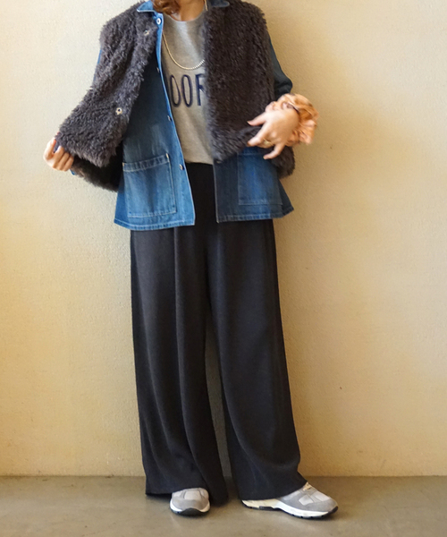 JOURNAL STANDARD LUXE(ジャーナルスタンダード ラックス)の「《追加》カーリーショートベスト(006)(ベスト・レディース・チャコールグレー・FREE)」の2枚目の写真