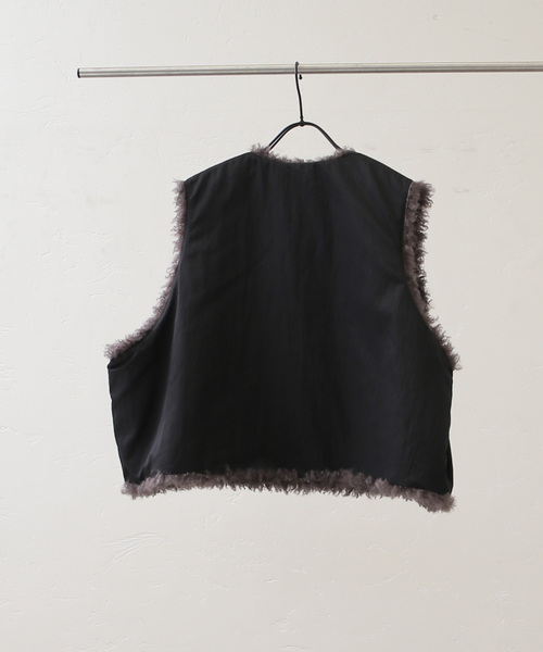 JOURNAL STANDARD LUXE(ジャーナルスタンダード ラックス)の「《追加》カーリーショートベスト(006)(ベスト・レディース・チャコールグレー・FREE)」の19枚目の写真