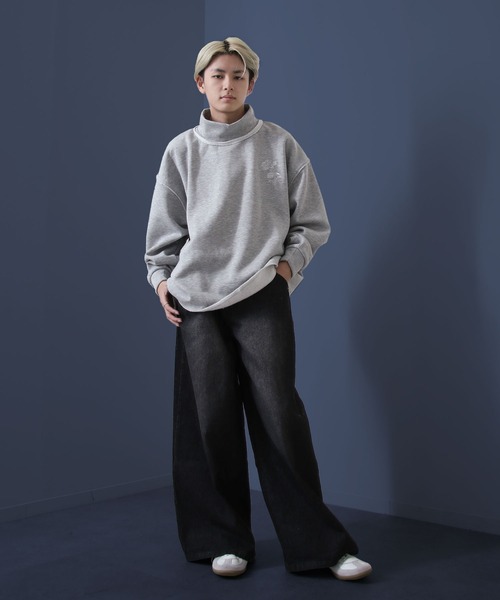 NILWAY(ニルウェイ)の「薔薇 刺繍 ハイネック オーバースウェット(スウェット・メンズ・チャコール/杢グレー/ブルー/ブラック・MEDIUM/LARGE)」の20枚目の写真