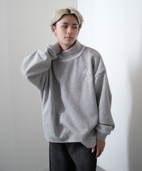NILWAY(ニルウェイ)の「薔薇 刺繍 ハイネック オーバースウェット(スウェット・メンズ・チャコール/杢グレー/ブルー/ブラック・MEDIUM/LARGE)」の16枚目の写真