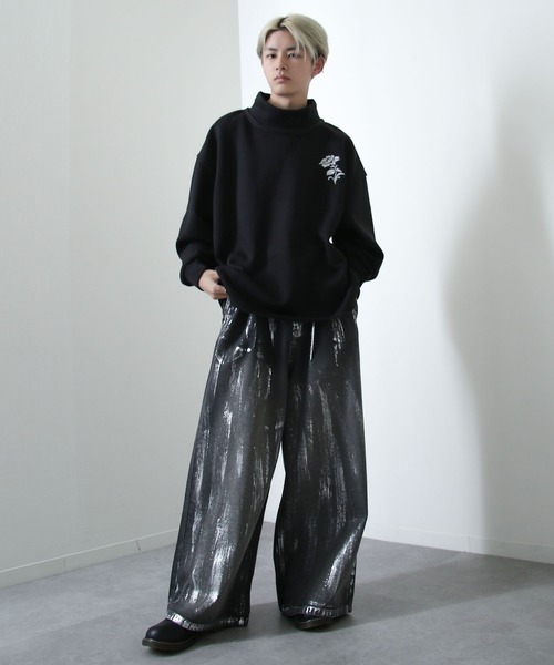 NILWAY(ニルウェイ)の「薔薇 刺繍 ハイネック オーバースウェット(スウェット・メンズ・チャコール/杢グレー/ブルー/ブラック・MEDIUM/LARGE)」の11枚目の写真