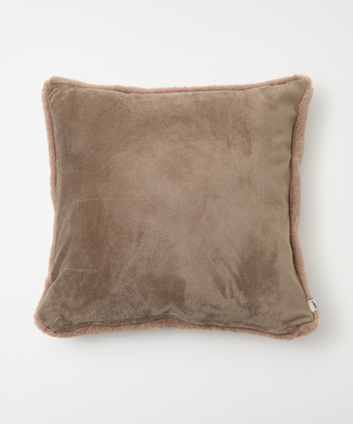 collex（コレックス）の「エコファークッションカバー 45×45㎝（クッション/クッションカバー・レディース・グレー/ベージュ・フリー）」の4枚目の写真