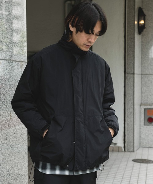 URBAN RESEARCH DOORS（アーバンリサーチドアーズ）の「URD 裏ボアナイロンブルゾン（ブルゾン・メンズ・ブラック/オリーブ・MEDIUM/LARGE）」の17枚目の写真