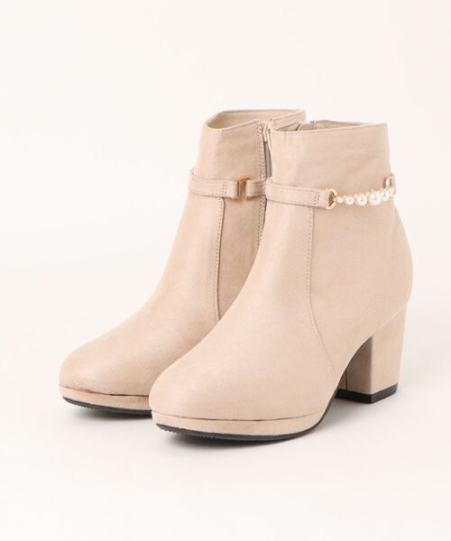 Realta（レアルタ）の「Realta(レアルタ)6.5cmヒール2WAYパールショートブーツ（ブーツ・レディース・ブラウン系その他/ブラック/ベージュ・S/M/L/LL）」の3枚目の写真