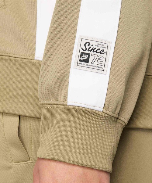 NIKE(ナイキ)の「ナイキ スポーツウェア ウィメンズ ニット ジャケット / Nike Sportswear Women's Knit Jacket HF4707-276 Neutral Olive(ジャージ・レディース・ライトオリーブ・2XL/L/M/S/XL/XS)」の6枚目の写真