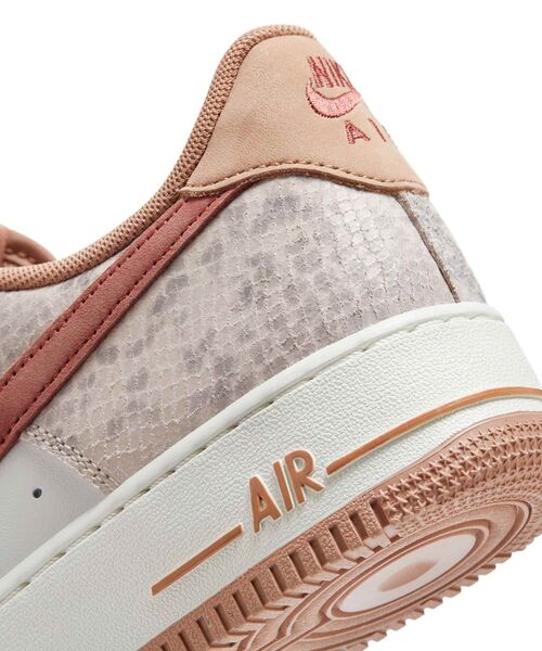 セール】ナイキ エア フォース 1 '07 LV8 メンズシューズ / Nike