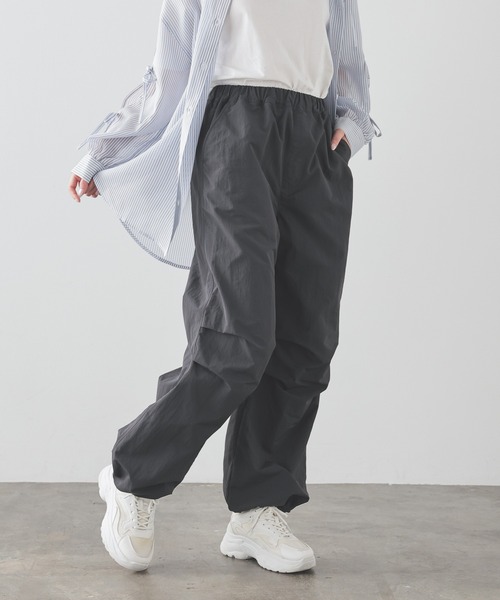 Honeys（ハニーズ）の「パラシュートパンツ（その他パンツ・レディース・ホワイト/カーキ/ブラック/ライトピンク・L/LL/M/S/SS）」の13枚目の写真