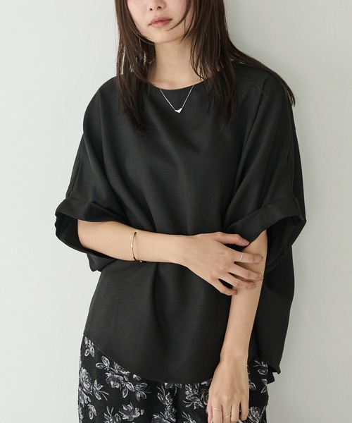 LAVEANGE（ラビアンジェ）の「【好機能シリーズ】接触冷感/UVカット/タックブラウス（シャツ/ブラウス・レディース・ブラック/ブラウン/ベージュ・M/LL/3L/4L/5L）」の4枚目の写真