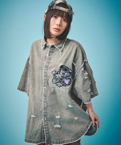 GALFY(ガルフィー)の「【GALFY/ガルフィー】病みに染まりし反戦シャツ(シャツ/ブラウス・メンズ・ブラック/サックスブルー/グレー・L/XL)」の2枚目の写真