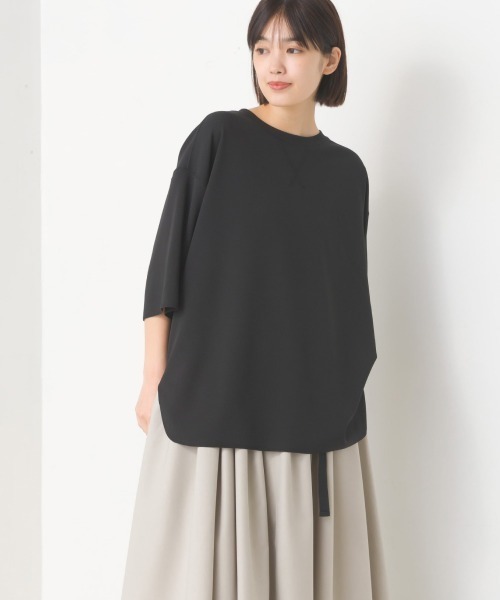 OMNES（オムネス）の「カットジョーゼットガゼット裾ラウンド半袖プルオーバー（Tシャツ/カットソー・レディース・ライトグレー/ブラック/アイボリー・FREE）」の18枚目の写真