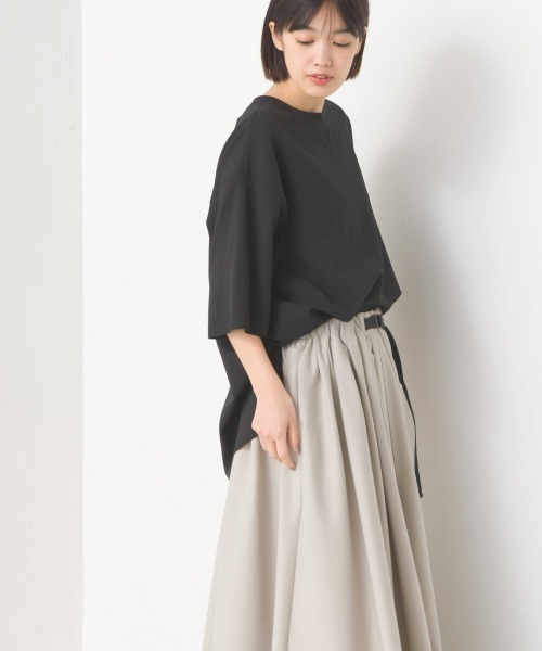 OMNES（オムネス）の「カットジョーゼットガゼット裾ラウンド半袖プルオーバー（Tシャツ/カットソー・レディース・ライトグレー/ブラック/アイボリー・FREE）」の17枚目の写真