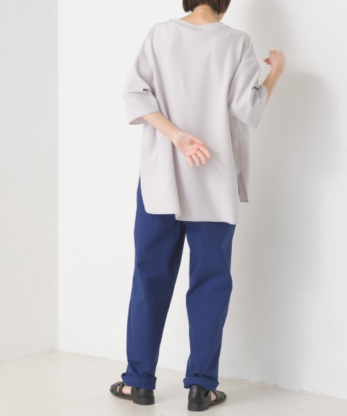 OMNES（オムネス）の「カットジョーゼットガゼット裾ラウンド半袖プルオーバー（Tシャツ/カットソー・レディース・ライトグレー/ブラック/アイボリー・FREE）」の9枚目の写真