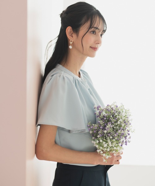 CELEN(セレン)の「【洗える/防シワ加工/UV加工/花粉防止】ケープフレアブラウス 半袖(シャツ/ブラウス・レディース・ホワイト/ブルー/ブラック・L/M/S)」の4枚目の写真