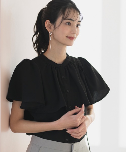 CELEN(セレン)の「【洗える/防シワ加工/UV加工/花粉防止】ケープフレアブラウス 半袖(シャツ/ブラウス・レディース・ホワイト/ブルー/ブラック・L/M/S)」の18枚目の写真