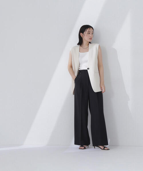 NATURAL BEAUTY BASIC(ナチュラルビューティーベーシック)の「◇ノーカラーミニマルジレ(その他アウター・レディース・ダークブラウン/オフホワイト・FREE)」の4枚目の写真