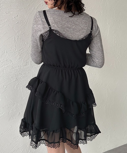 apres jour mignon(アプレジュールミニョン)の「裾レースティアードキャミチュニック【ZOZOTOWN限定アイテム】(チュニック・レディース・オフホワイト/ブラック・フリー/X-LARGE)」の5枚目の写真
