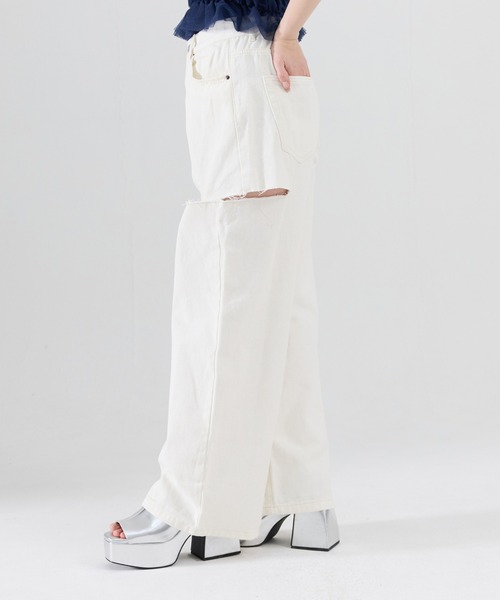 REDYAZEL（レディアゼル）の「サイドダメージワイドパンツ（デニムパンツ・レディース・ブラック/ブルー/オフホワイト・SMALL/MEDIUM）」の8枚目の写真