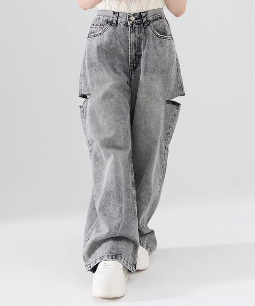 REDYAZEL（レディアゼル）の「サイドダメージワイドパンツ（デニムパンツ・レディース・ブラック/ブルー/オフホワイト・SMALL/MEDIUM）」の12枚目の写真