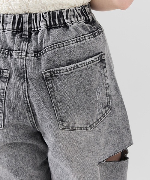 REDYAZEL（レディアゼル）の「サイドダメージワイドパンツ（デニムパンツ・レディース・ブラック/ブルー/オフホワイト・SMALL/MEDIUM）」の17枚目の写真
