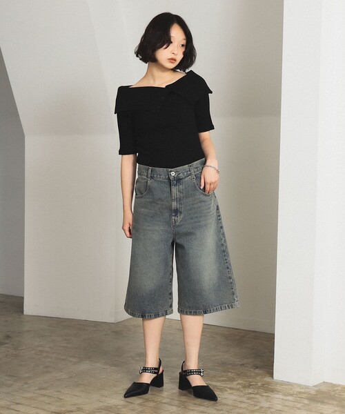 Ray BEAMS（レイビームス）の「ビッグカラー オフショルダー Tシャツ（Tシャツ/カットソー・レディース・クリーム/ブラック/ダークブラウン・ONE SIZE）」の9枚目の写真