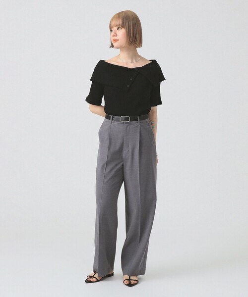 Ray BEAMS（レイビームス）の「ビッグカラー オフショルダー Tシャツ（Tシャツ/カットソー・レディース・クリーム/ブラック/ダークブラウン・ONE SIZE）」の19枚目の写真