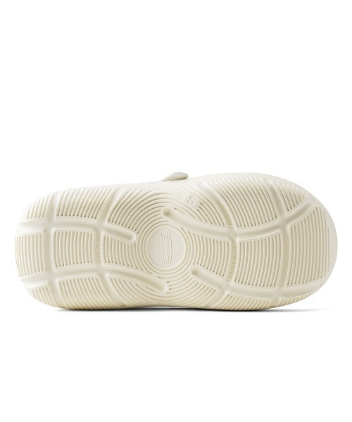 TAW&TOE(トーアンドトー)の「TAW&TOE/トーアンドトー/Zerovity Plumpy(サンダル・レディース・ホワイト系2/ブラック・S/XS/XXS)」の5枚目の写真